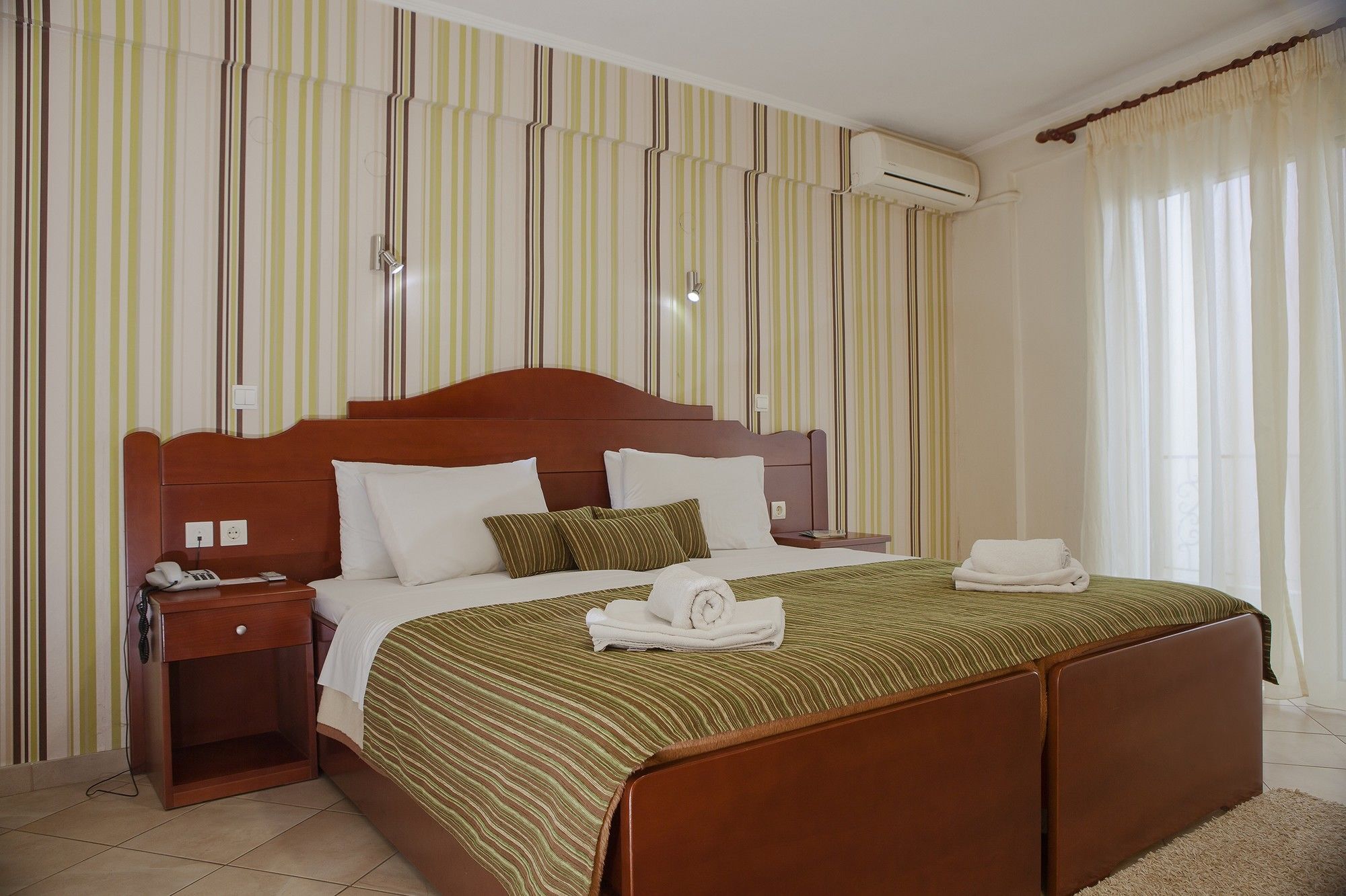 Akti Hotel Ioannina Buitenkant foto