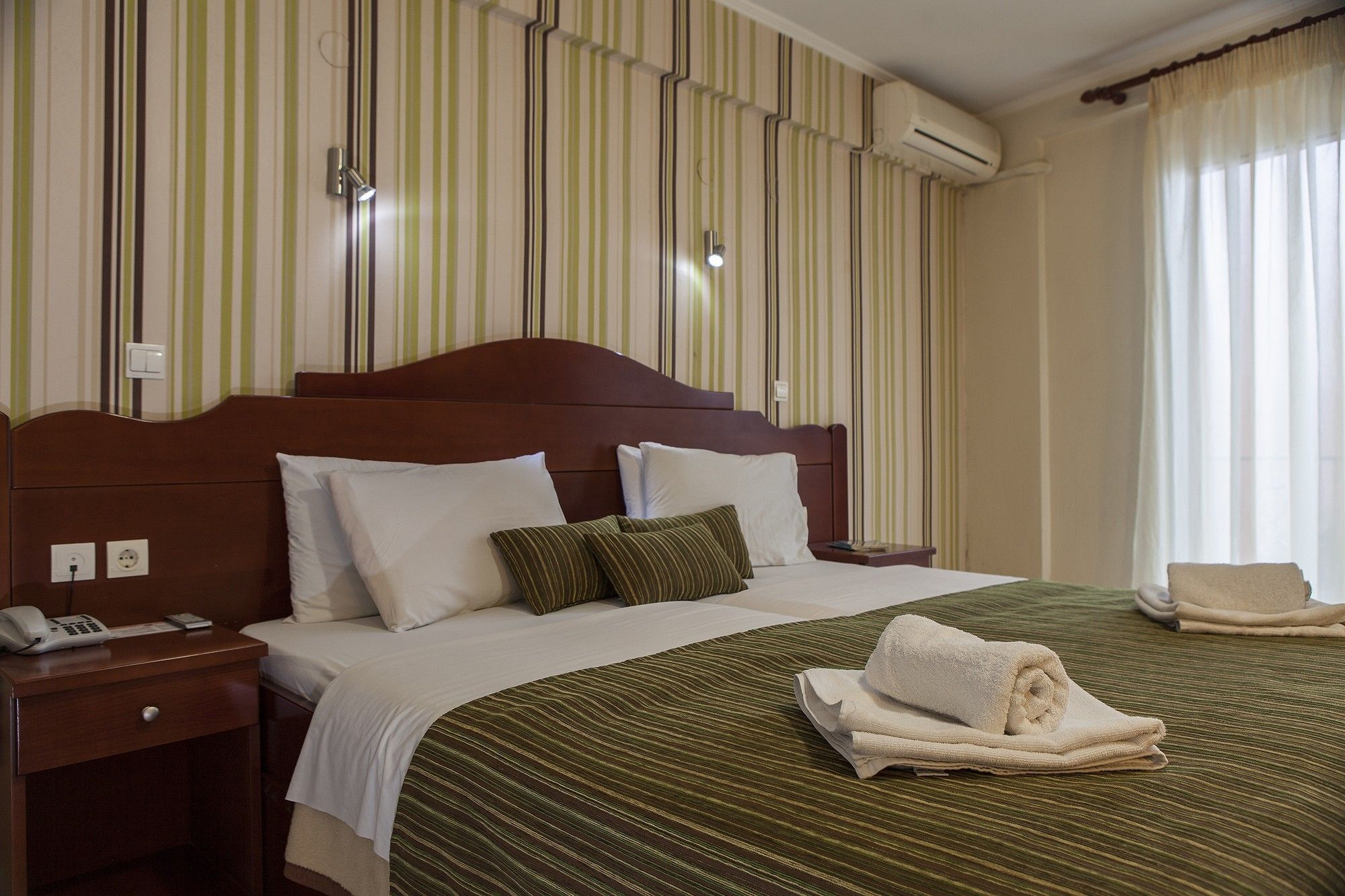 Akti Hotel Ioannina Buitenkant foto